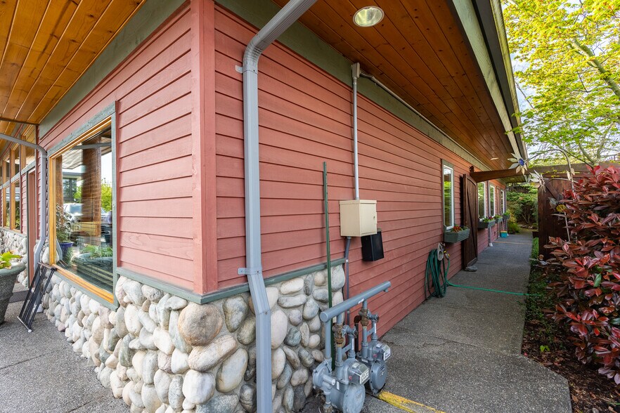 More Photos Of 3136 Squalicum Pky, Bellingham Medical For Sale