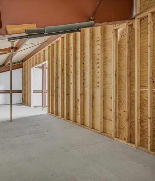 More Photos Of 12525 E 9 Mile Rd, Warren Warehouse For Sale