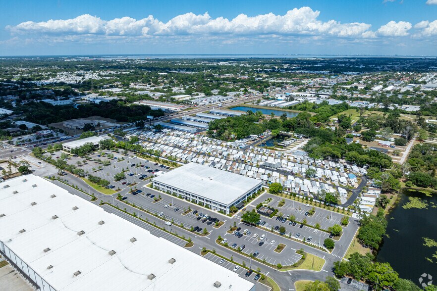 More Photos Of 8550 Ulmerton Rd, Largo Office For Lease