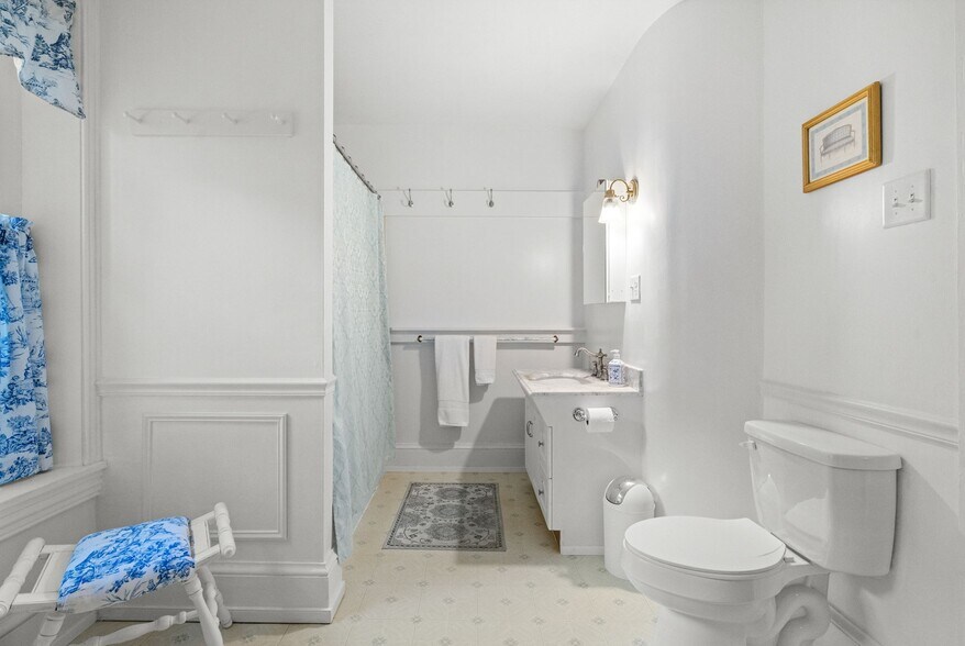 More Photos Of 23-25 Race St, Jim Thorpe Hospitality For Sale