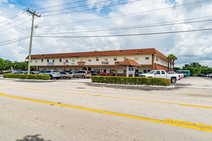 More Photos Of 6191 Orange Dr, Davie Loft Creative Space For Sale