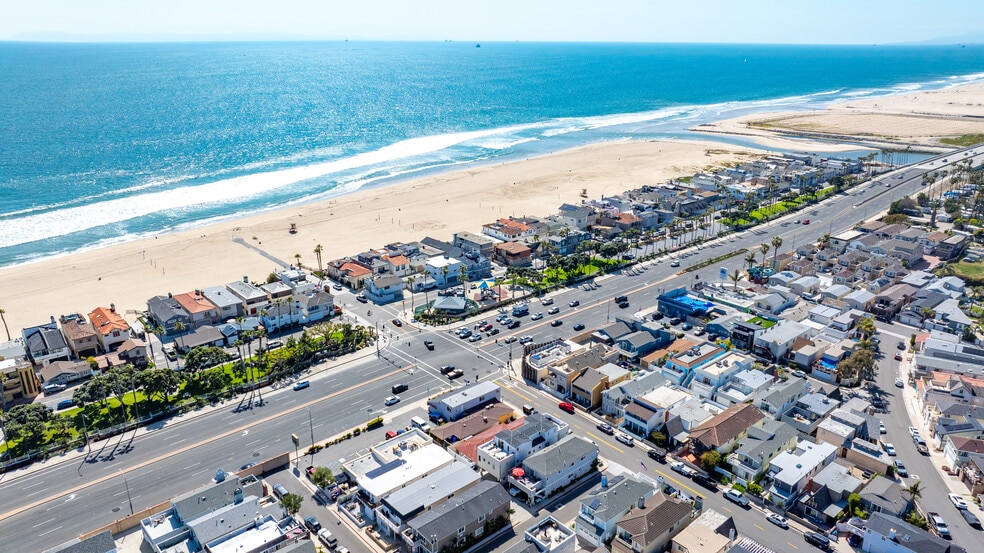 More Photos Of 6800 W Coast Hwy, Newport Beach Restaurant For Sale