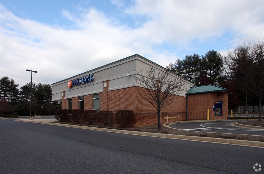 More Photos Of 4611-4701 Sangamore Rd, Bethesda Unknown For Lease