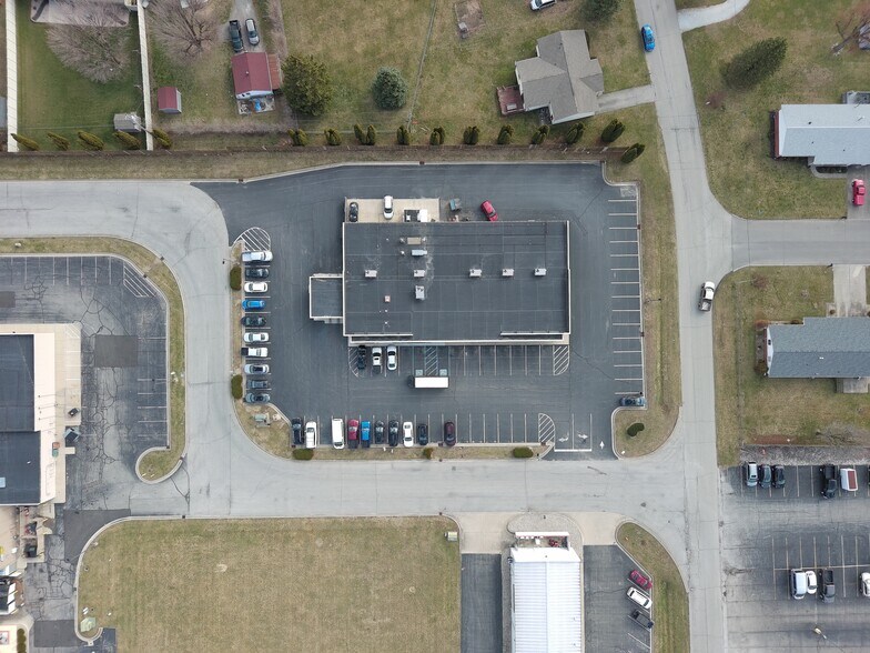 More Photos Of 2128 N Middle Dr, Greensburg Storefront Retail Office For Lease