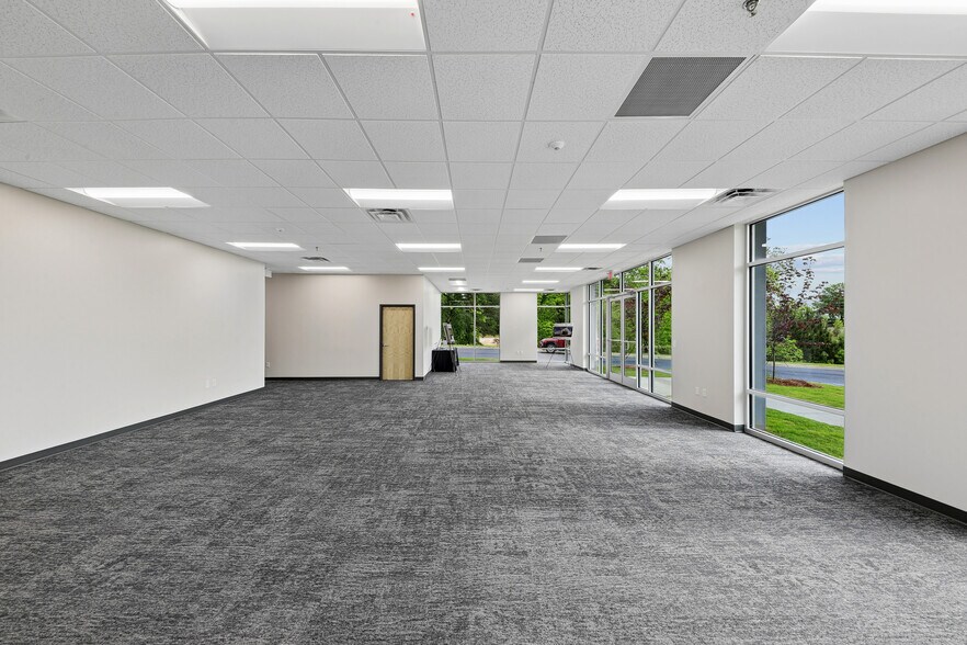 More Photos Of 3945 Gilbert Rd, Atlanta Distribution For Lease