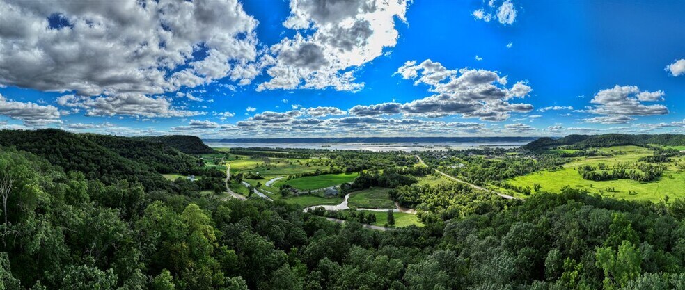 More Photos Of N1856 County Road O, Stoddard Restaurant For Sale