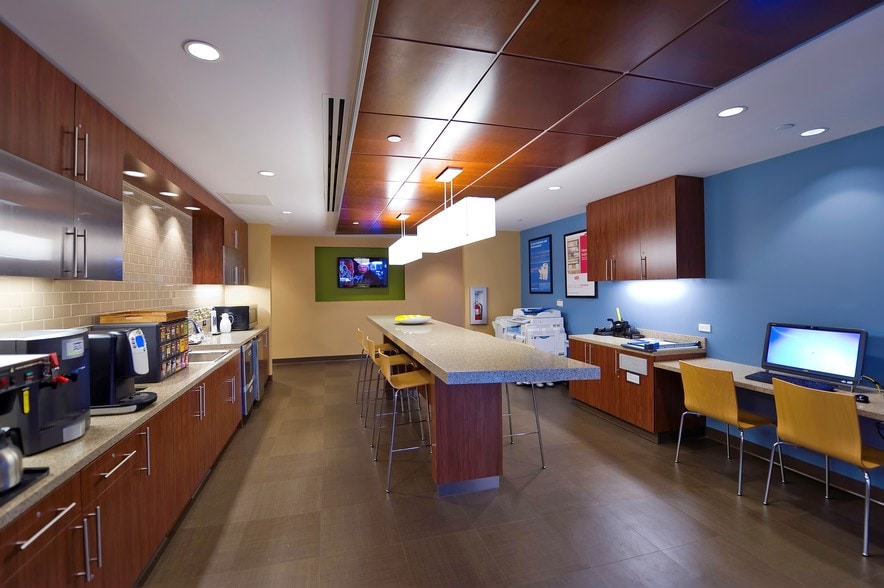 More Photos Of 41 Madison Ave, New York Coworking Space