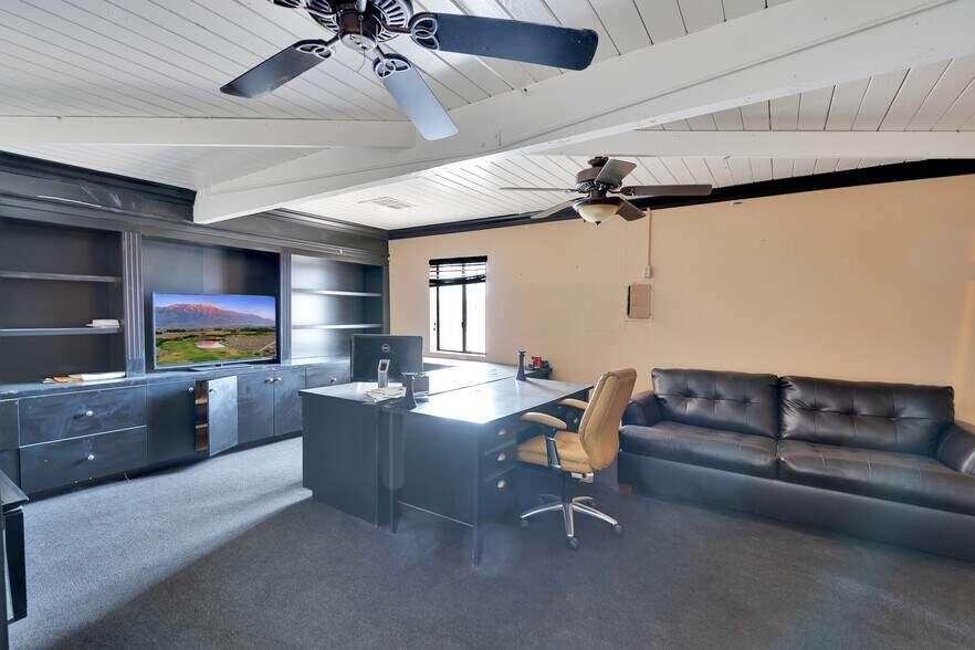 More Photos Of 2124 Thomas R Cannell Rd, Thermal Office For Sale
