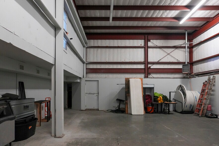 More Photos Of 4243 S Port Ave, Corpus Christi Freestanding For Lease