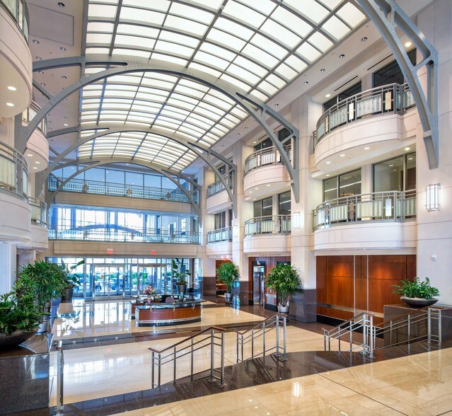 More Photos Of 901 New York Ave NW, Washington Office For Lease