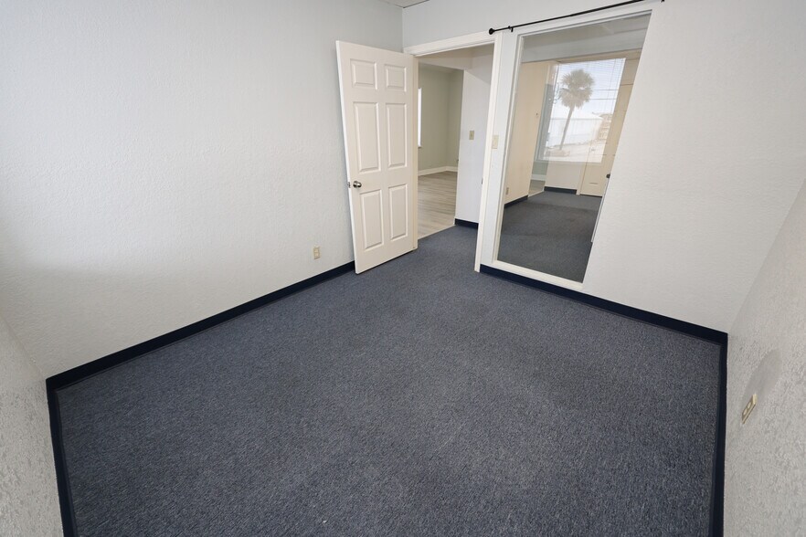 More Photos Of 6511 Stewart Rd, Galveston Office For Lease