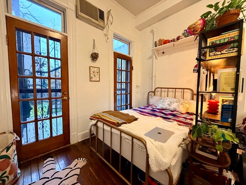 More Photos Of 197 Nassau Ave, Brooklyn Apartments For Sale