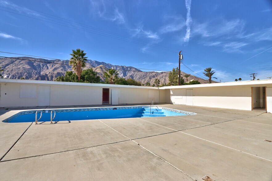 More Photos Of 2249 N Palm Canyon Dr, Palm Springs Hotel For Sale