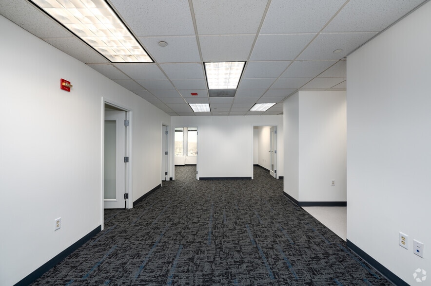 More Photos Of 7500 Greenway Center Dr, Greenbelt Unknown For Lease