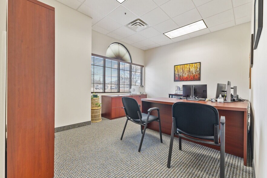More Photos Of 300 Coon Rapids Blvd NW, Coon Rapids Office Residential For Lease