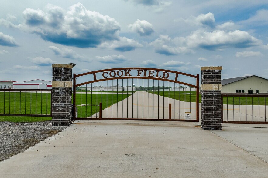 More Photos Of 7015 S 143rd St E, Derby Airplane Hangar For Sale