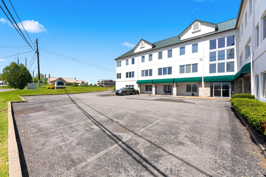 More Photos Of 7000 Hampton Ctr, Morgantown Office For Lease