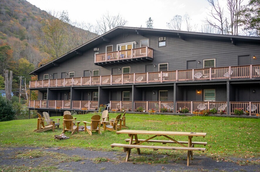 More Photos Of 178-188 State Route 42, Shandaken Hotel For Sale