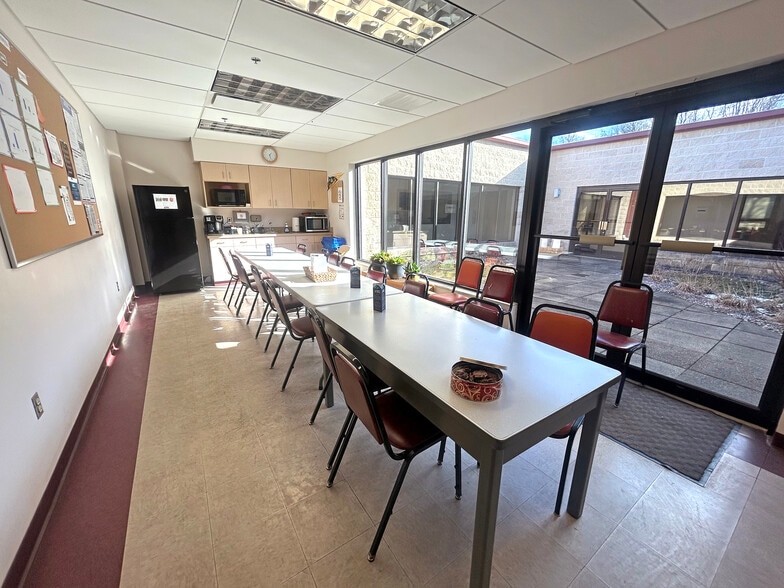 More Photos Of 11020 Parker Dr, Irwin Industrial For Sale