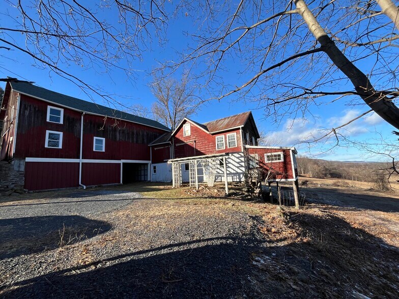 More Photos Of 156 Mount Zion Rd, Marlboro Flex For Sale