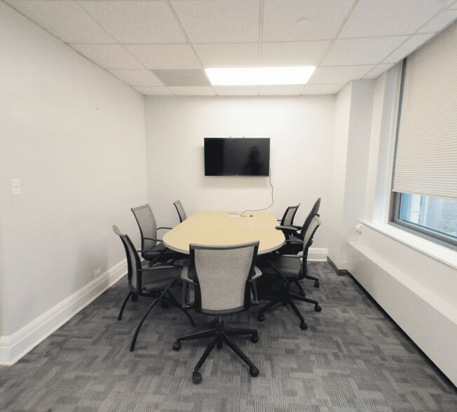 More Photos Of 105 W Madison St, Chicago Office Residential For Lease