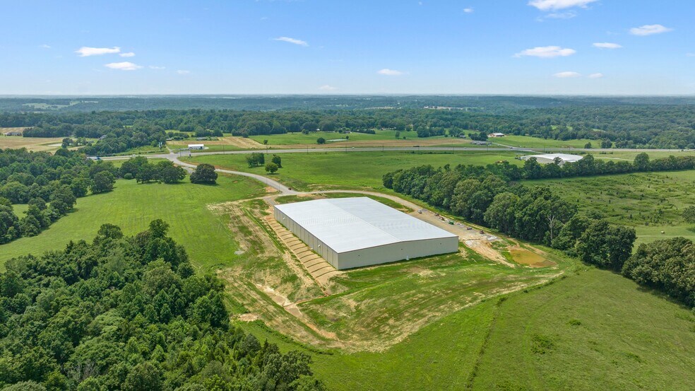 More Photos Of 55 Bagwell Blvd, Scottsville Warehouse For Lease