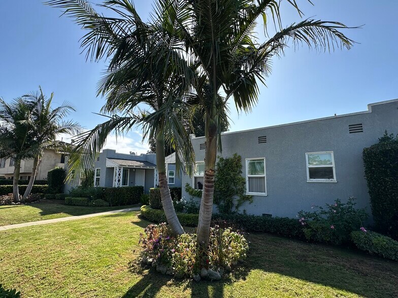 More Photos Of 4114-4120 Beck Ave, Bell Apartments For Sale