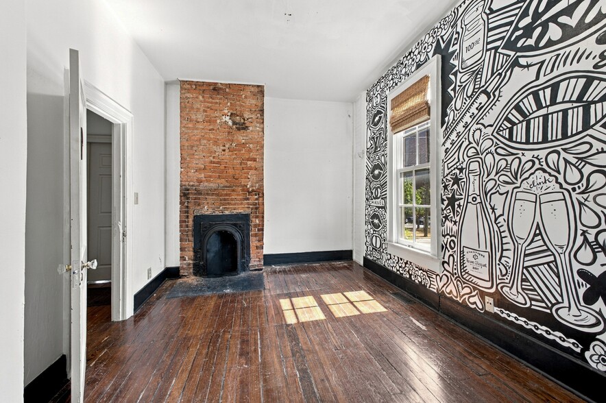 More Photos Of 321 29th Ave N, Nashville Office Residential For Sale