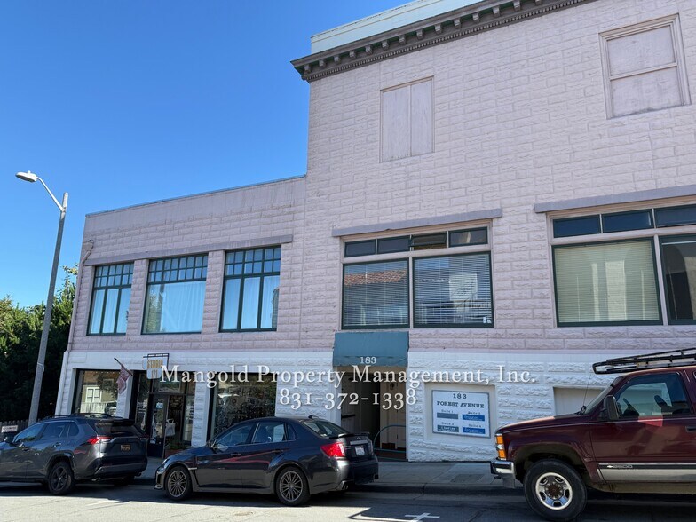 Primary Photo Of 562-568 Lighthouse Ave, Pacific Grove Storefront For Lease
