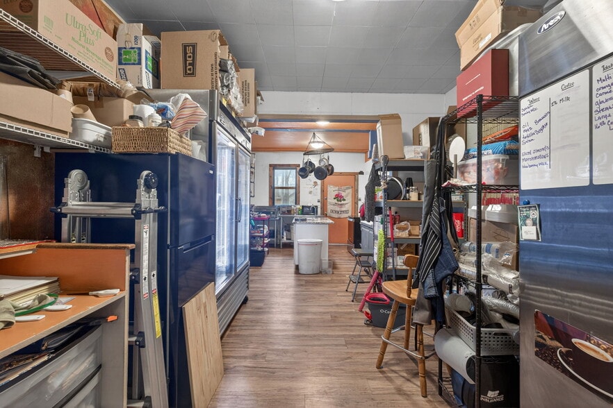 More Photos Of 502 N Main St, Pocatello General Retail For Sale