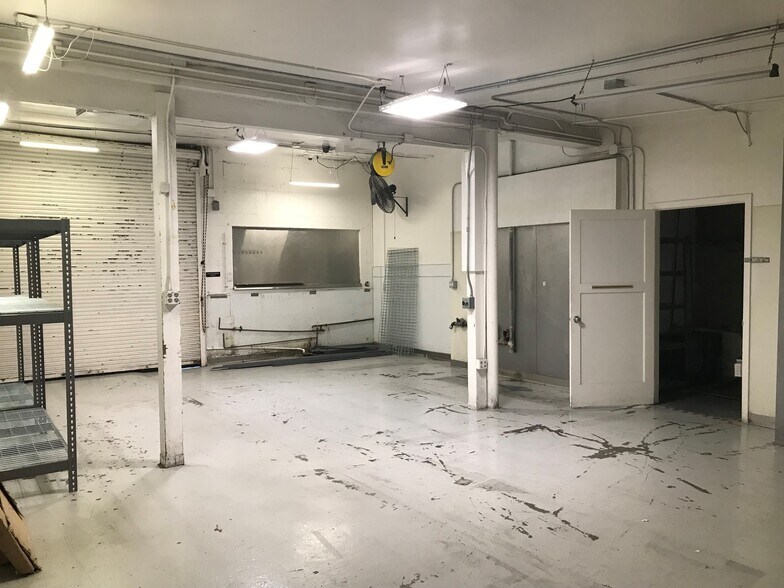 More Photos Of 6613 Hollis St, Emeryville Flex For Sale