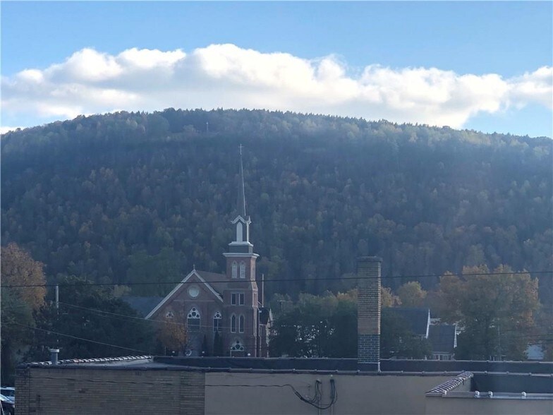 More Photos Of 5 Gansevoort St, Bath Office For Lease