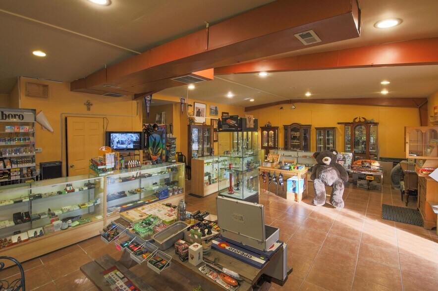 More Photos Of 105 Sheridan Blvd, Lakewood Convenience Store For Sale