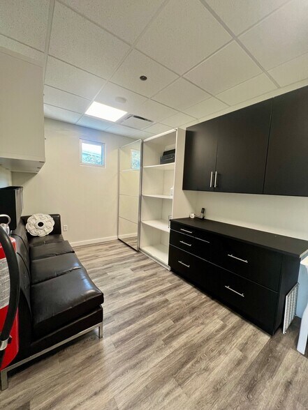 More Photos Of 1902 W Kennedy Blvd, Tampa Office For Lease