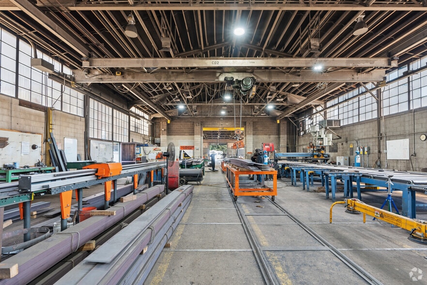 More Photos Of 3755 S Lipan St, Englewood Manufacturing For Sale