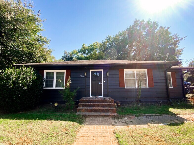 Primary Photo Of 726 Windy Hill Rd, Smyrna Loft Creative Space For Lease