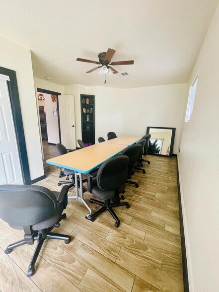 More Photos Of 2905 Blue Ridge Dr, Cedar Park Office Residential For Lease