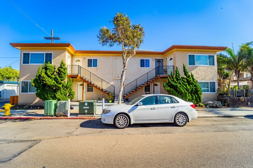 Primary Photo Of 2931 Mission Blvd, San Diego Apartments For Sale