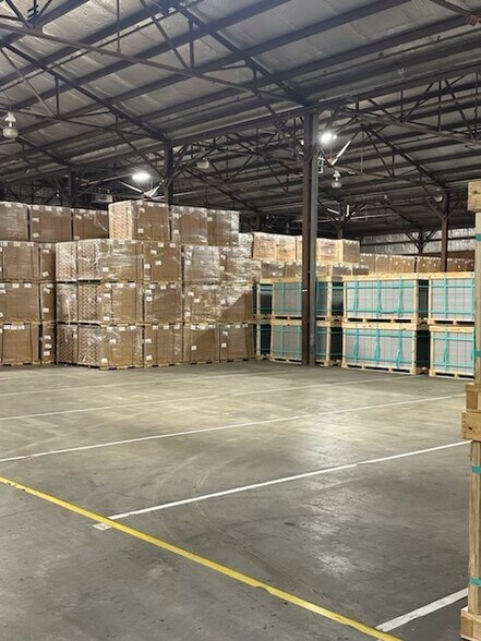 More Photos Of 4999 Enka Hwy, Morristown Warehouse For Lease