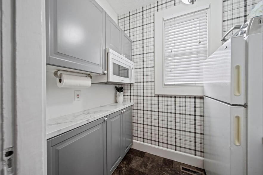 More Photos Of 7315 E Main St, Reynoldsburg Office For Sale