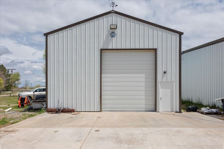 More Photos Of 2304 Fertig Dr, Wheatland Freestanding For Sale