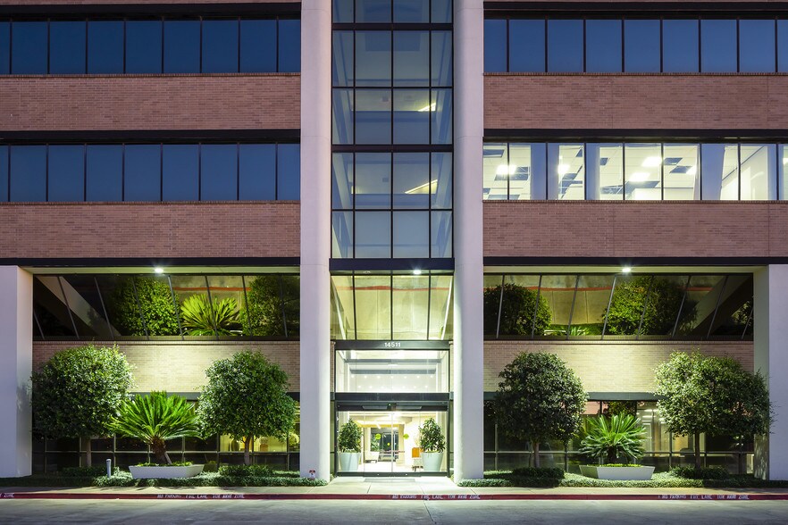 More Photos Of 14511 Falling Creek Dr, Houston Office For Lease