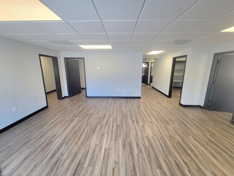 More Photos Of 7725 Broadway, Merrillville Medical For Lease