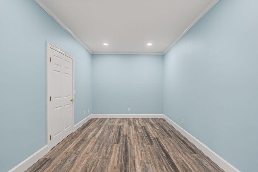 More Photos Of 2767 MS-15, Bay Springs Office For Sale