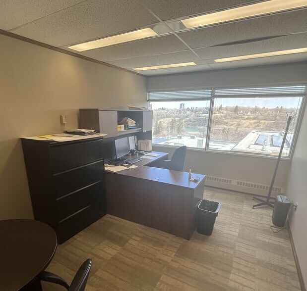 More Photos Of 224 S 4th Ave, Saskatoon Office For Lease