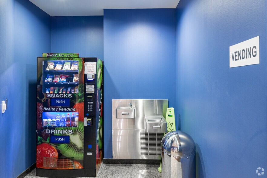 More Photos Of 3201 University Dr E, Bryan Medical For Lease