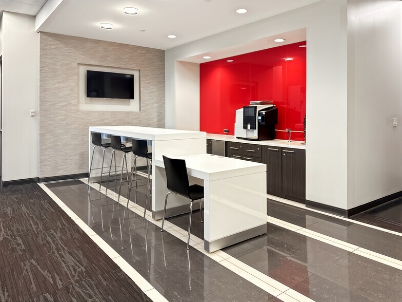 More Photos Of 3 Sugar Creek Center Blvd, Sugar Land Coworking Space