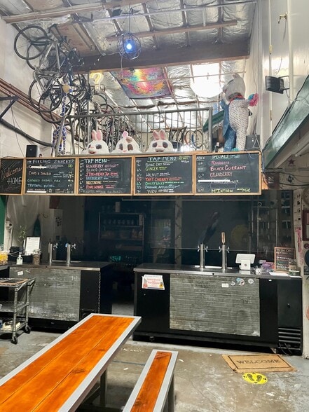 More Photos Of 4330 24th St, Sacramento Showroom For Sale