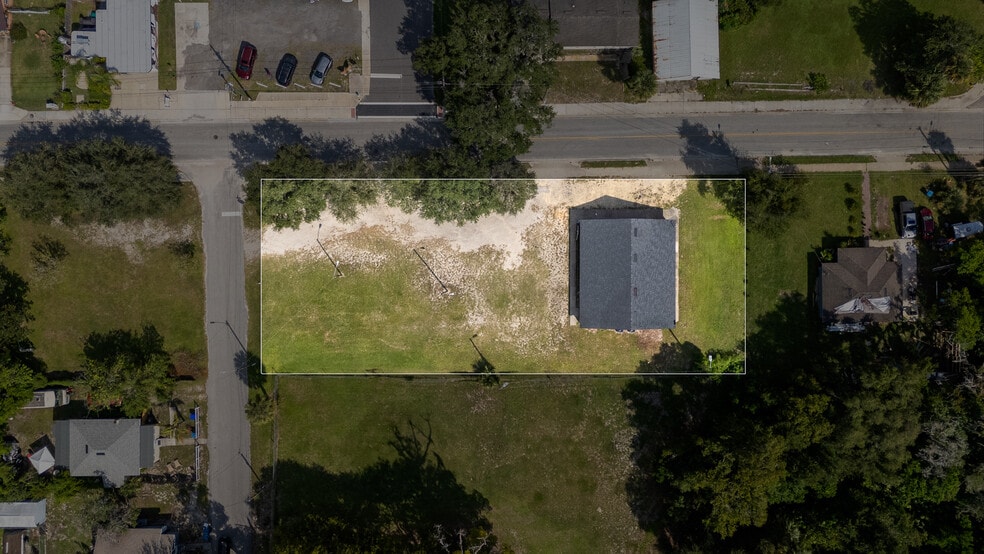 More Photos Of 918 S Adelle Ave, Deland Restaurant For Sale