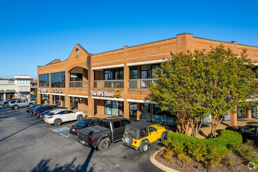 More Photos Of 4117 Hillsboro Pike, Nashville Freestanding For Lease